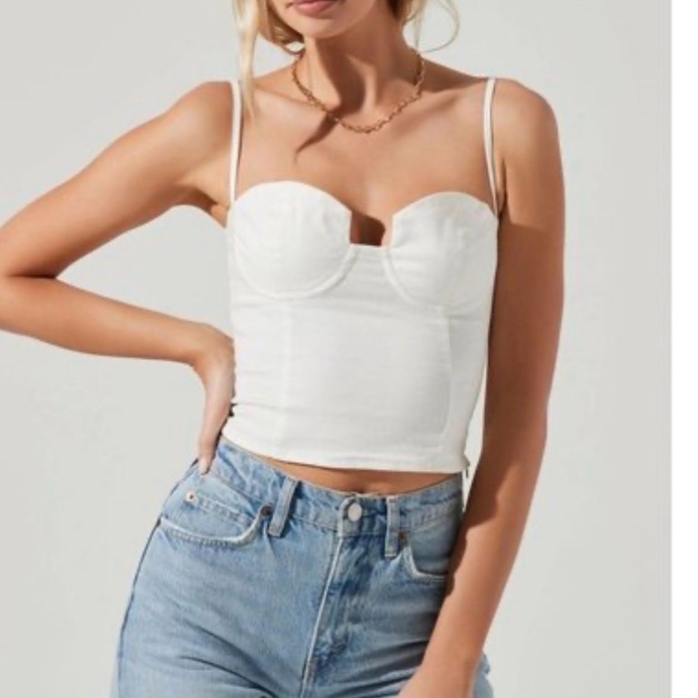 ASTR The Label Brixley Underwire Bustier Corset
White Size M
